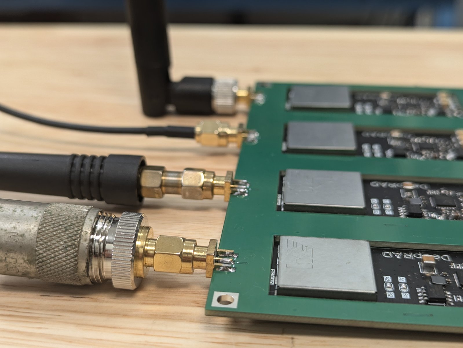 DeepRad can connect to different antenna types