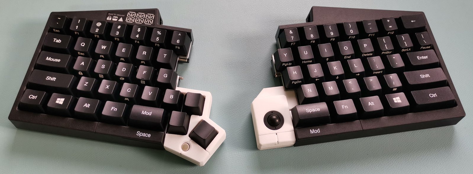 Ultimate Hacking Keyboard - Module prototypes galore