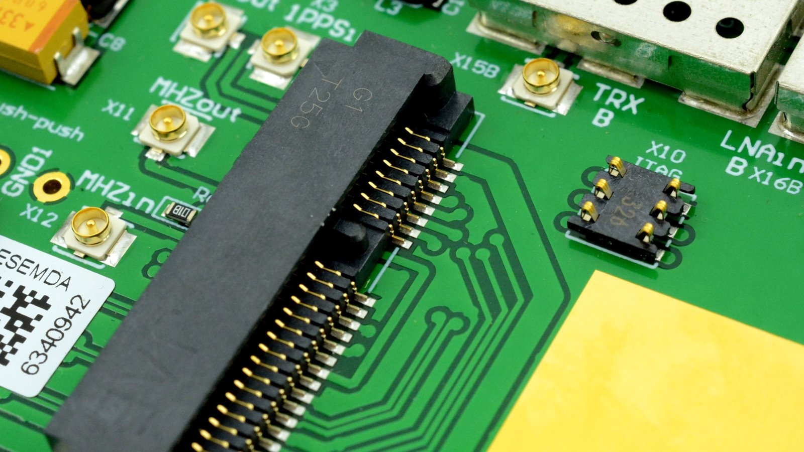 LimeFEA mPCIe Carrier Board